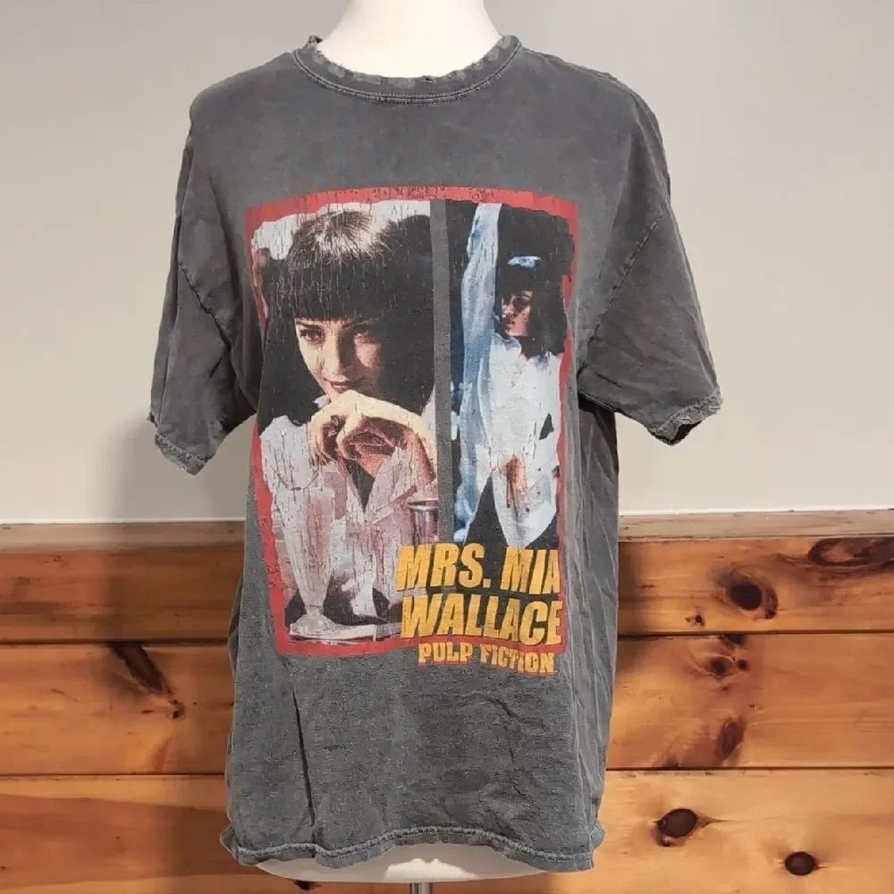 Red and Gray Vintage Graphic Short Sleeve Tee